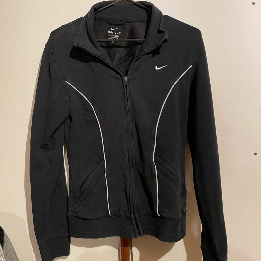 Nike Bundle - Picture 2 of 2